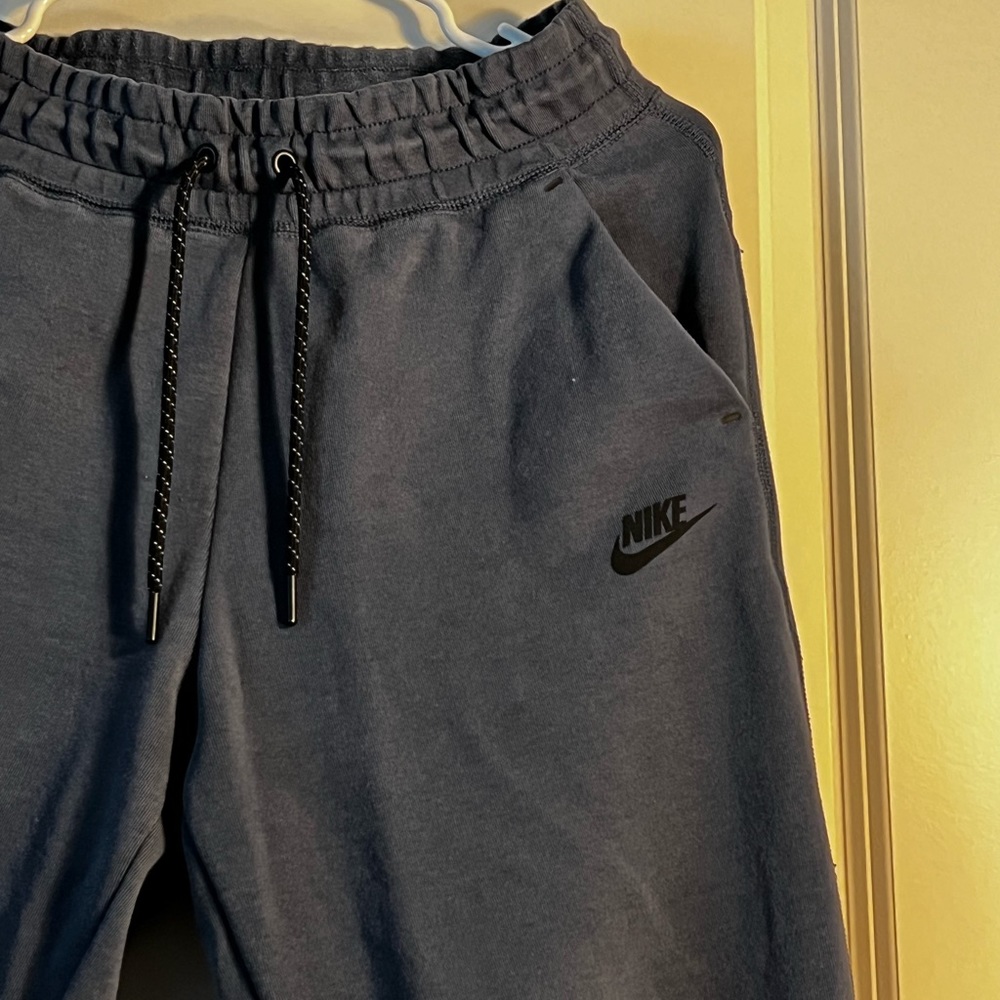 Nike tech joggers